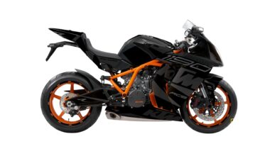 black ktm rc8